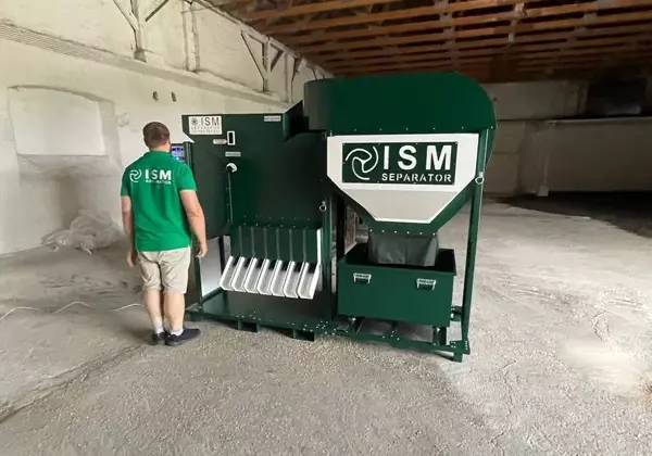 ISM separators with cyclone